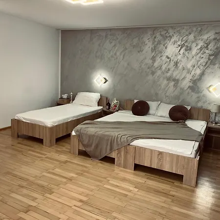 Random House Guest house Brasov