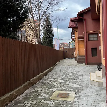 Random House 게스트하우스 브라쇼브