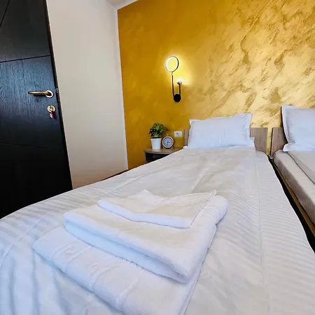 Random House Guest house Brasov