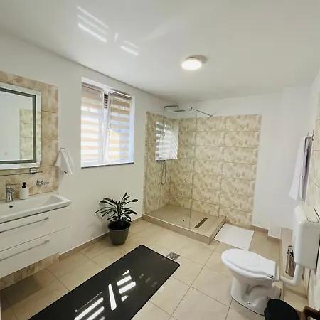 Guest house Random House Brasov