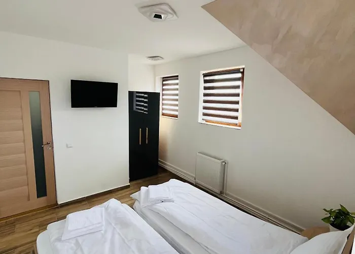 Random House Гостьовий будинок 3*