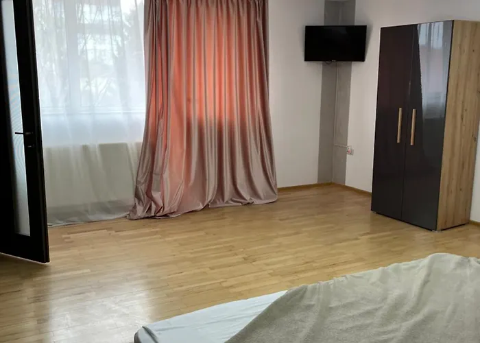 Random House Гостьовий будинок 3*